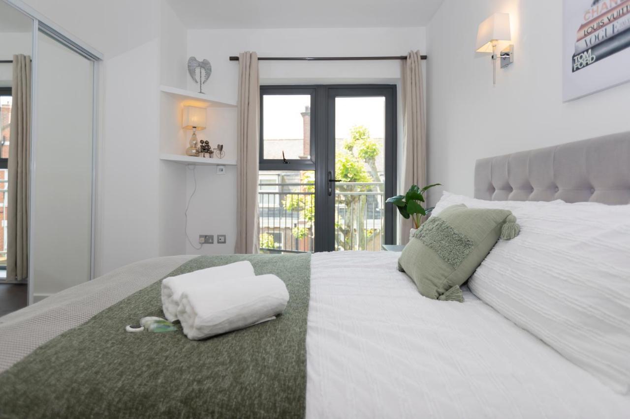 Stunning 3 Bedroom Penthouse With Terrace And Lift London Exteriör bild