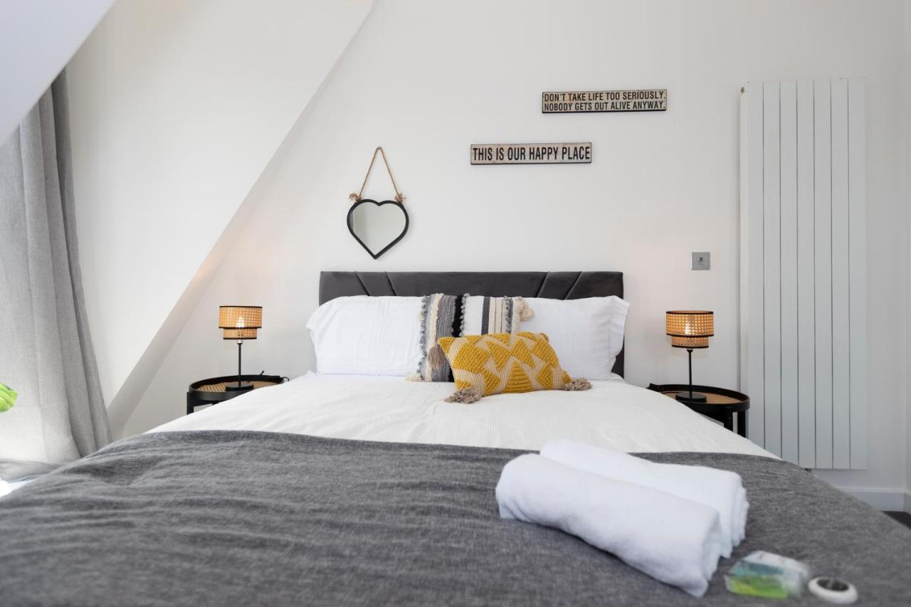 Stunning 3 Bedroom Penthouse With Terrace And Lift London Exteriör bild